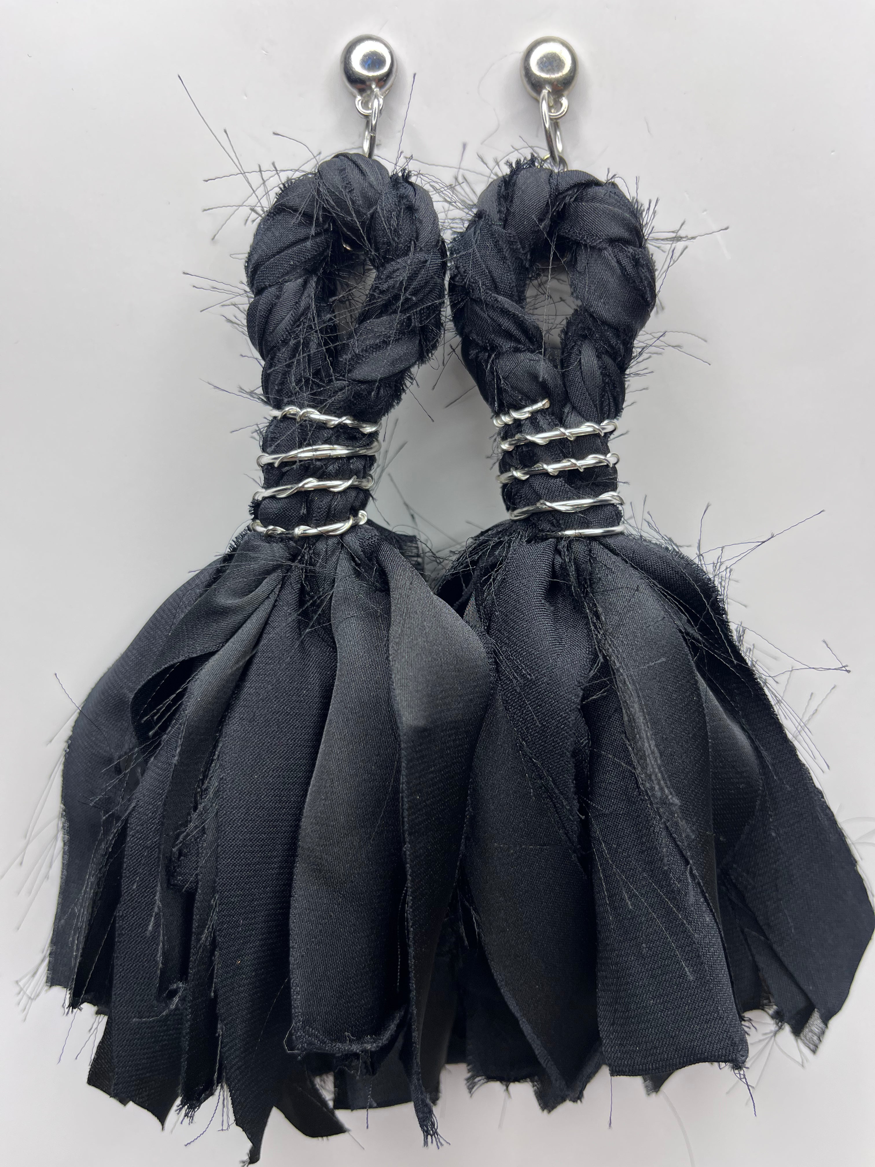 Amora (Black)