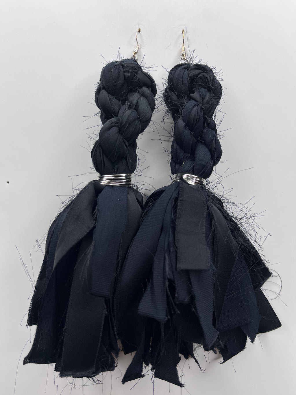 Amora (Black)