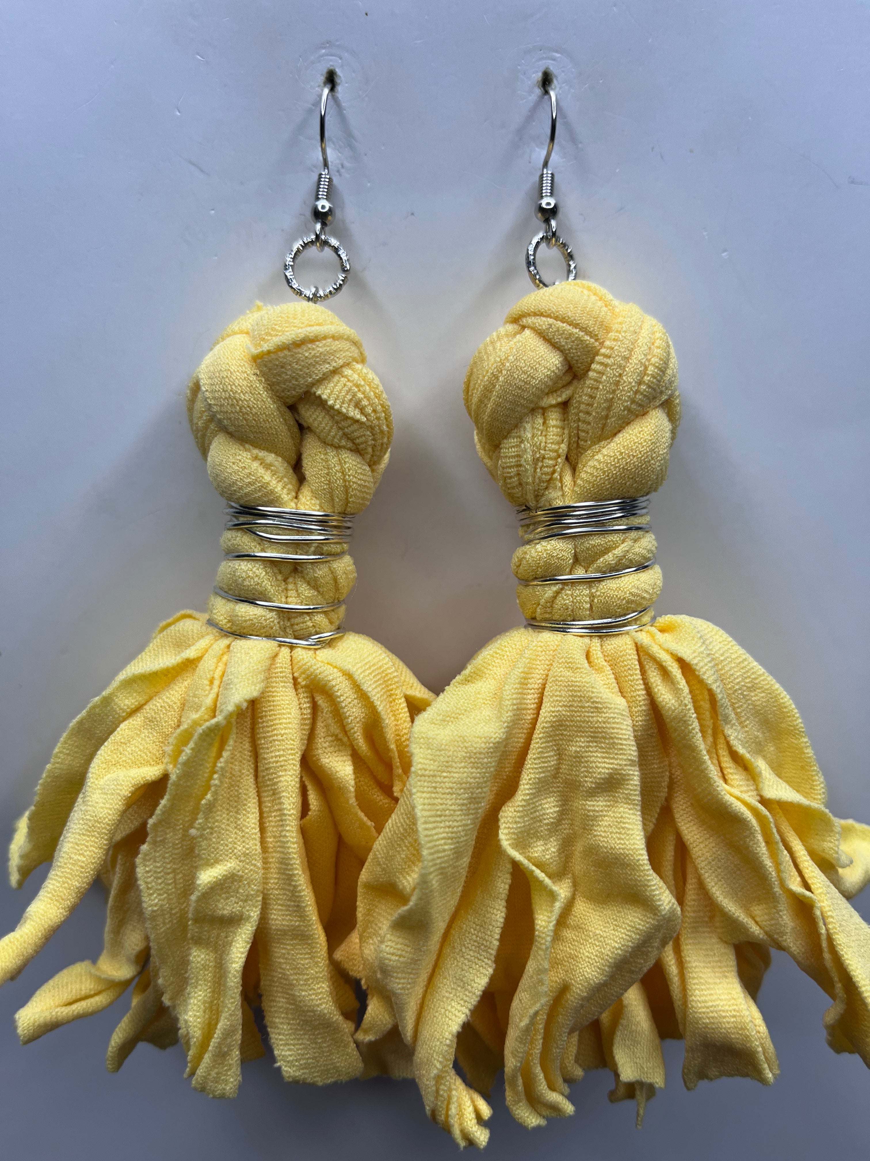 Admirable (Yellow)